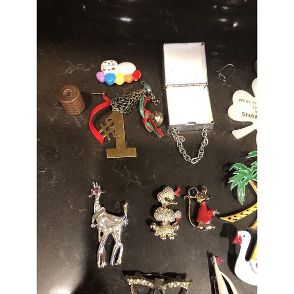 11 pc ASSORTED Stunning VINTAGE 80's Brooch Pin Lot + Ephemera Bundle Of Stuff - Picture 4 of 7